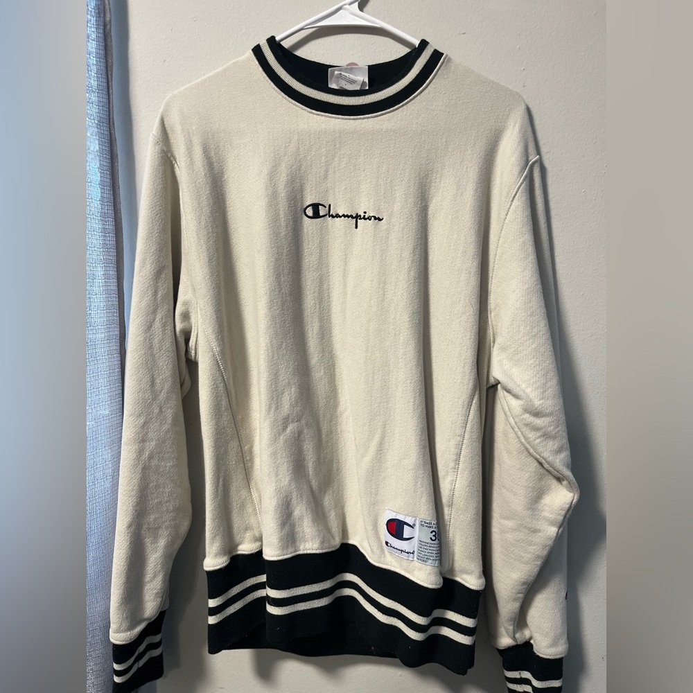 Champion Men's Cream Crewneck Sweater vintage